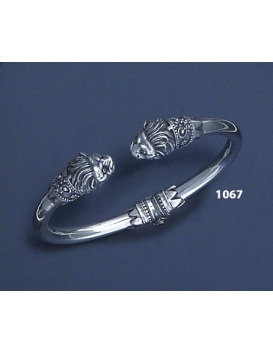 1067 Lions head torc bracelet