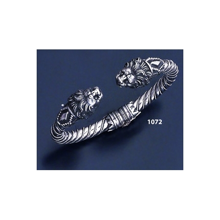 1072 Hand-coiled Lion's head torc bracelet (L)