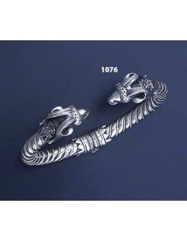 1076 Hand-Coiled Capricorn's head torc bracelet (M)