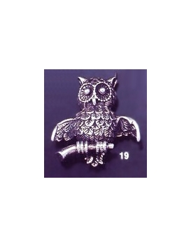19 Owl brooch