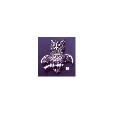 19 Owl brooch