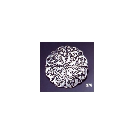 376 Ornate round brooch