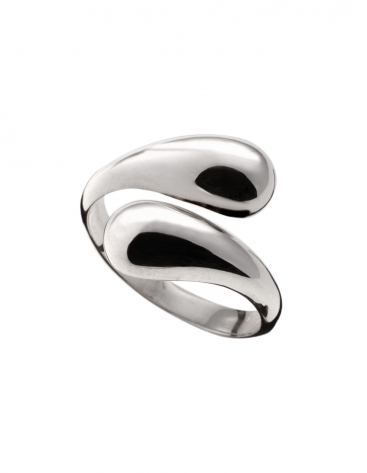Stylish and curvy Snake ring
