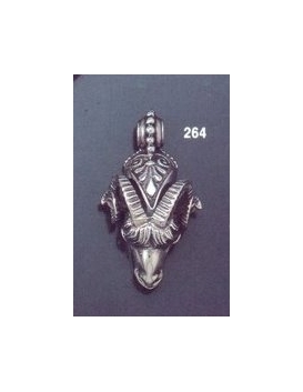 264 Ram's head torc pendant